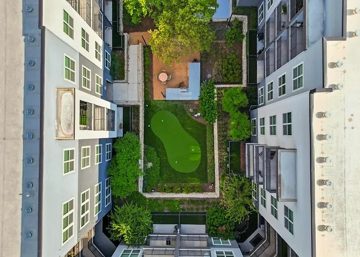 336 Chic 2b2b Near Stockyards, Style Pool & Gym, Golf Simulator, 7m To Dickies Stadium, 15m To At&t Stadium Fort Worth